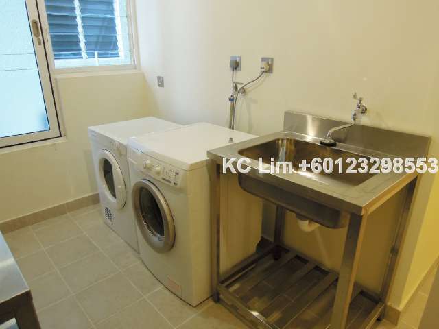 Wet kitchen and laundry area