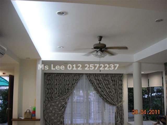plaster ceiling