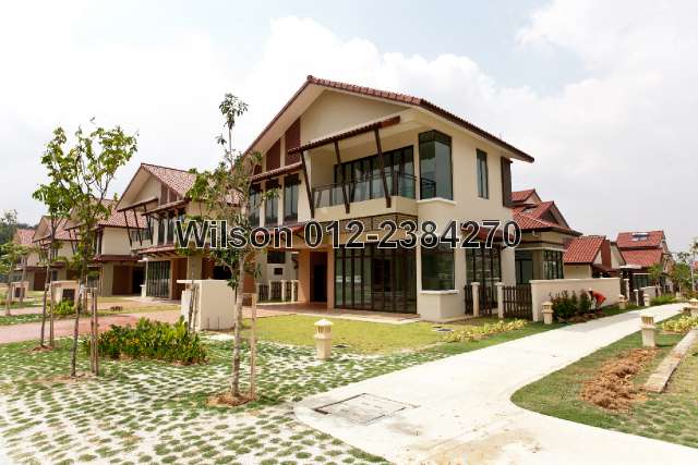 Side view of Camino