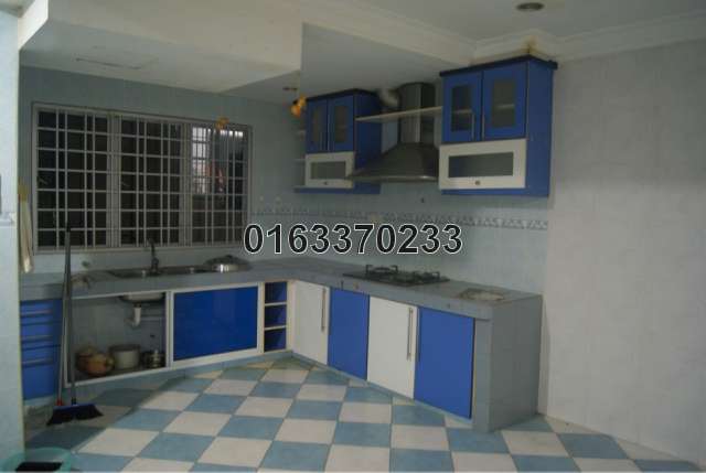 Kitchen cabinet