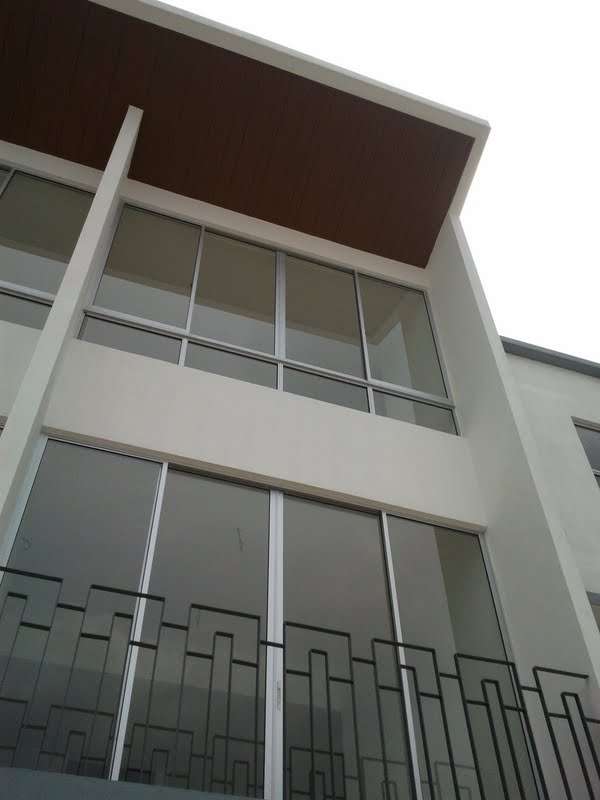Close Up of Upper Unit