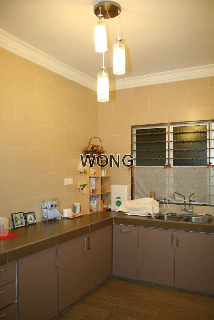 Kitchen with built-in cabinet