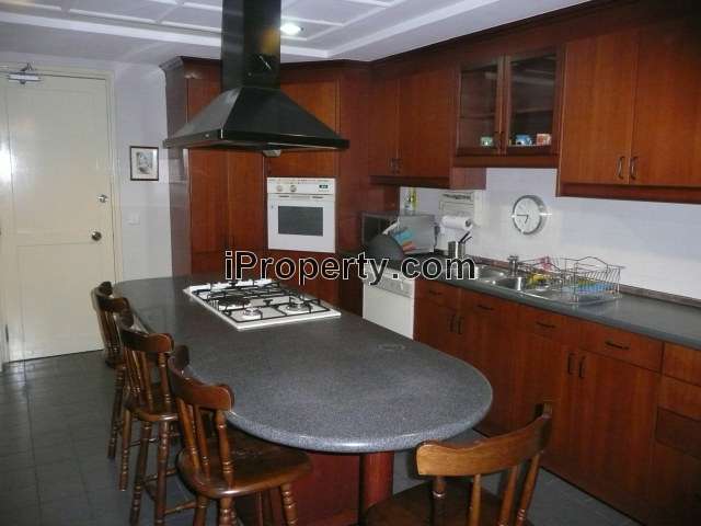 Eat - in kitchen with all crockery and silverware