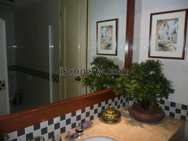 Second Bathroom with Mediterranean furnishings