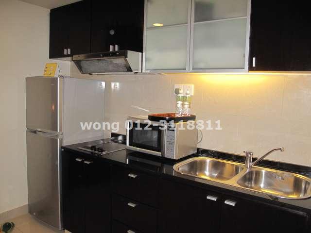 fully equiped kitchenett