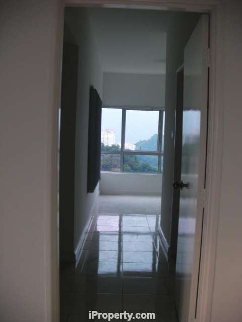 Master entrance (window left to living added)